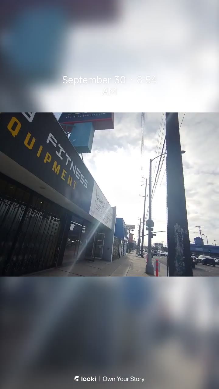 Daily Vlog (Sep 30, 2026): Sunlit Market Morning, Focused Afternoon, Calm Reflections