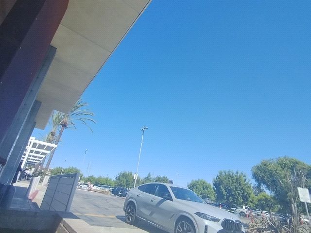 Looki L1 photo